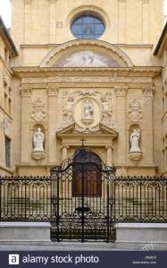 facade-baroque-restaure-de-la-chapelle-de-la-visitation-c17e-ou-chapelle-des-visitandines-aix-en-provence-provence-france-j9g8c5
